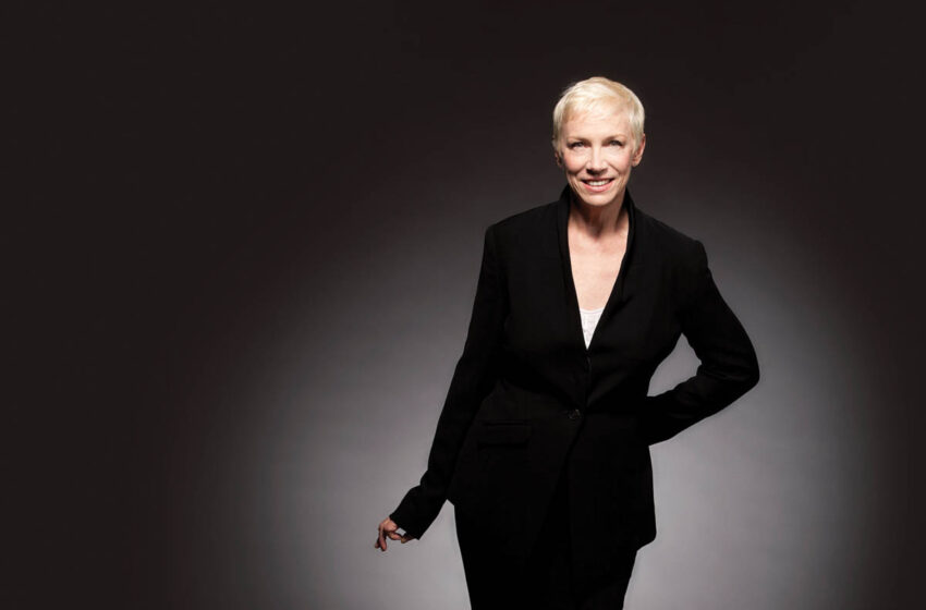  Annie Lennox: Nostalgia